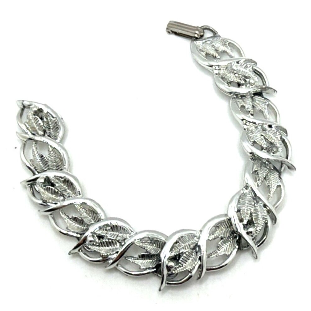 Vintage Ornate Leaf Bracelet Silver Tone Textured Openwork Statement MCM 7"